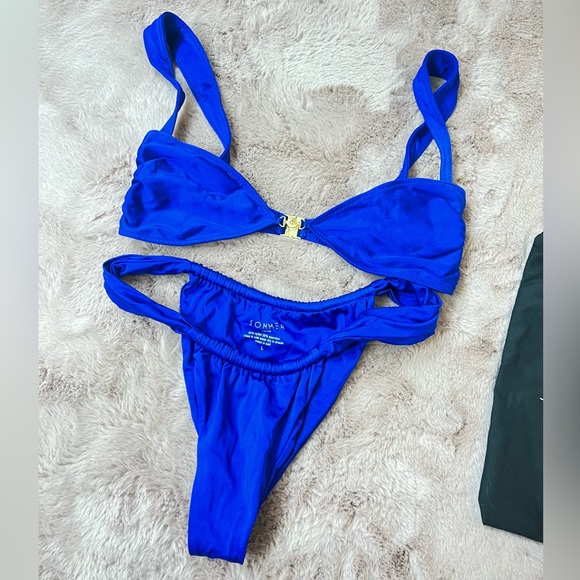 SOLD ON DEPOP Sommer Swim bikini Balconette bikini top Olympus bottoms cobalt - Picture 5 of 11
